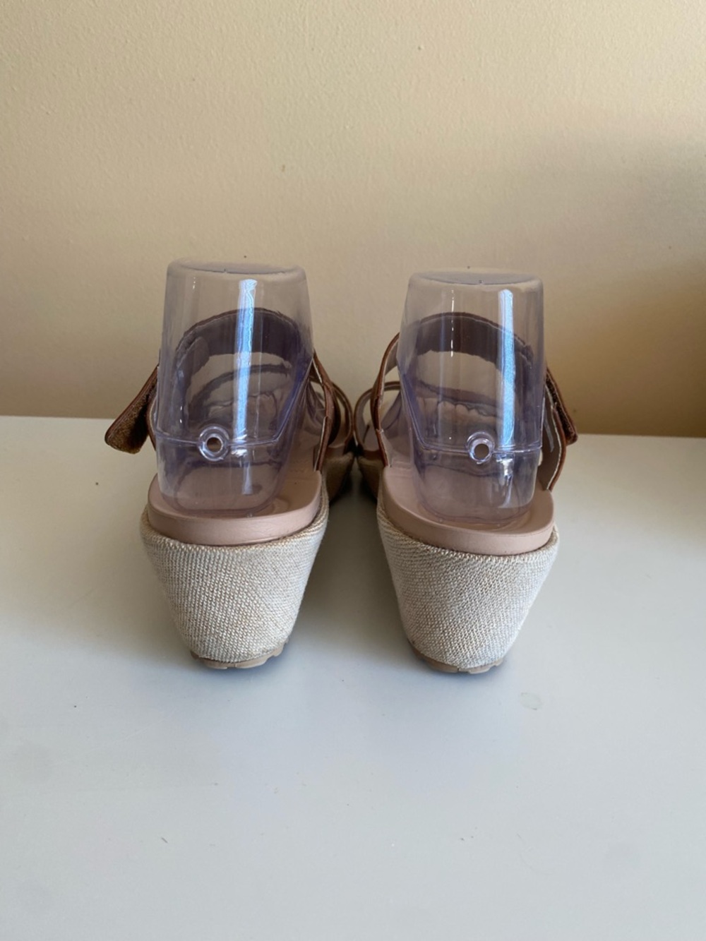 Crocs A-Leigh Sandal Woman 9 Wedge Heel Slides Brown Leather Adjustable - Picture 4 of 11